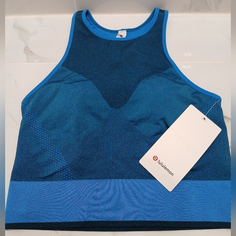 Lululemon Athletica Seamless Mesh Shelf Traiining Tank Size 6 NWT